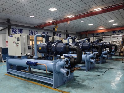 冷水機的工作原理是什么？