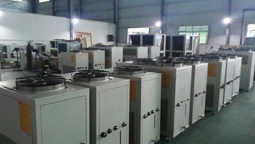 低溫冷水機(jī)組的聯(lián)鎖參數(shù)如何調(diào)整？